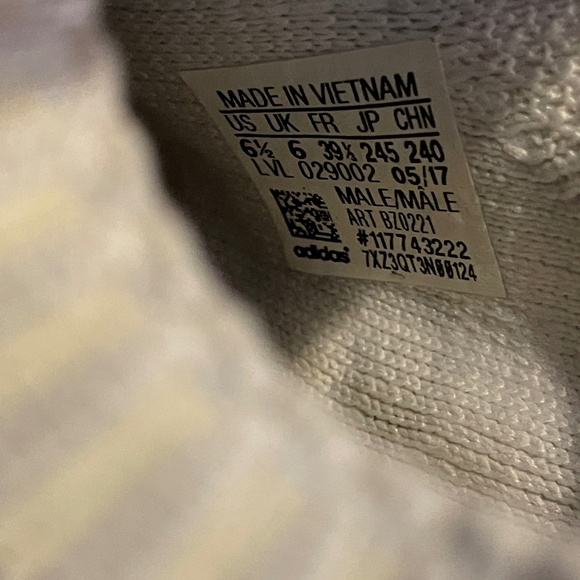 Adidas NMD R1 PK Japan Triple White Size US 6.5/ 39.5 Running Sneakers BZ0221 - Picture 8 of 9